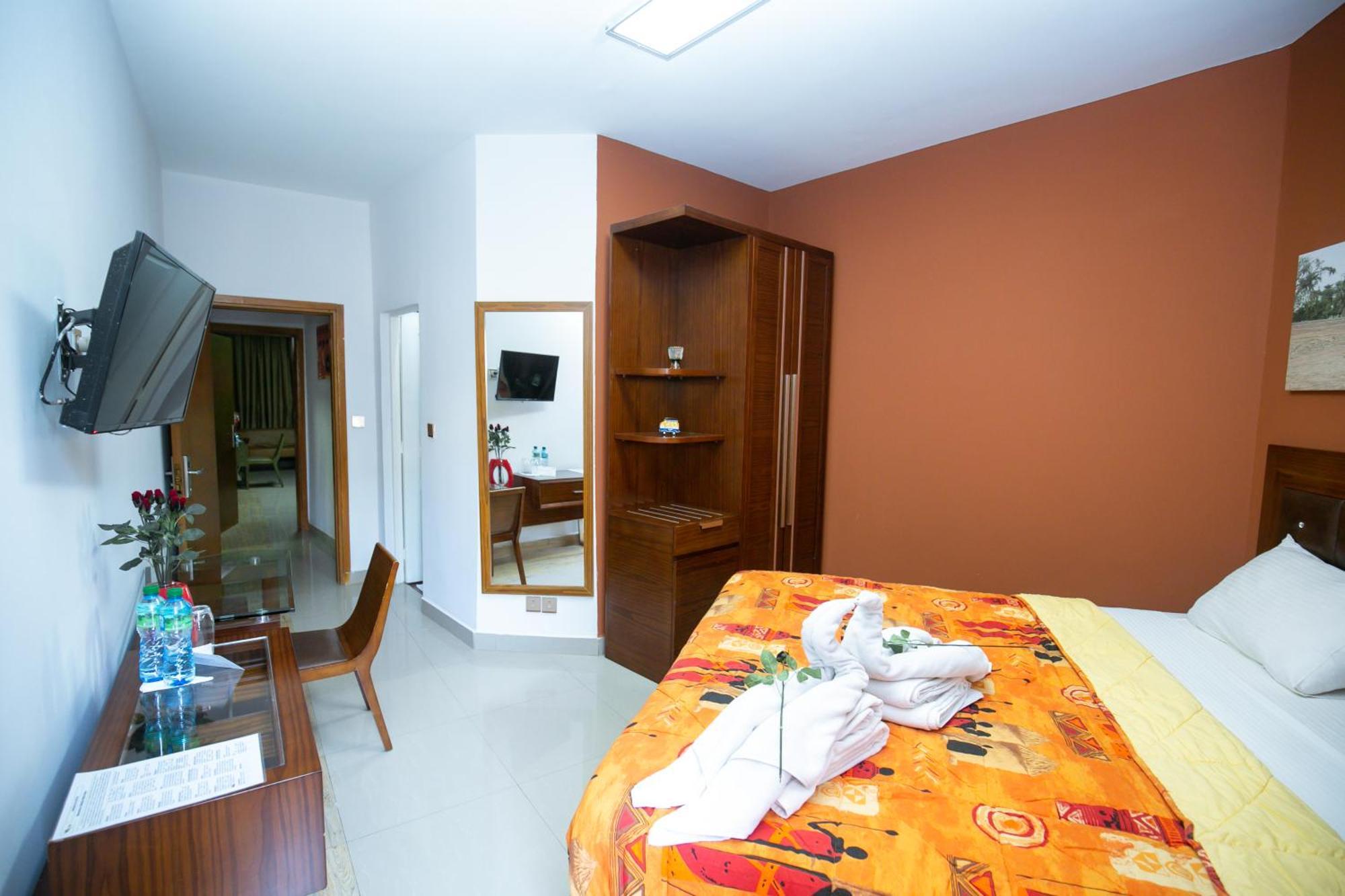 Wakola Hotel Cheikh Anta Diop 다카르 외부 사진